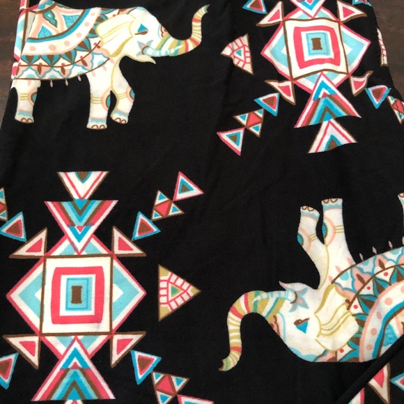 Multi Elephant CAPRI Peachskin Leggings One Size - Picture 4 of 4